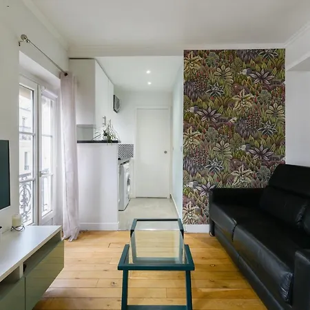 Studio Au Coeur Des Abbesses Paris