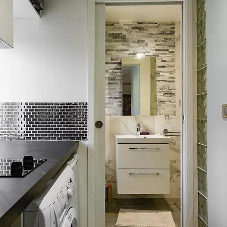 Apartment Studio Au Coeur Des Abbesses Paris
