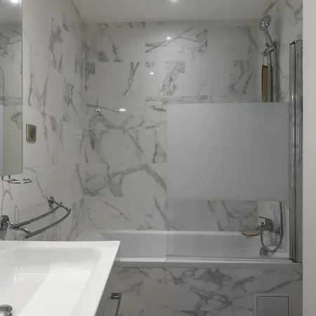 Studio Au Coeur Des Abbesses דירה *